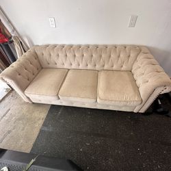 Couch/love Seat