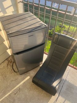 Mini Refrigerator with Freezer