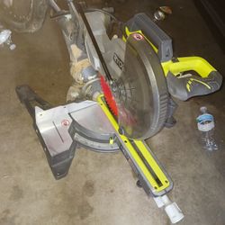 Ryobi Saw Serrucho