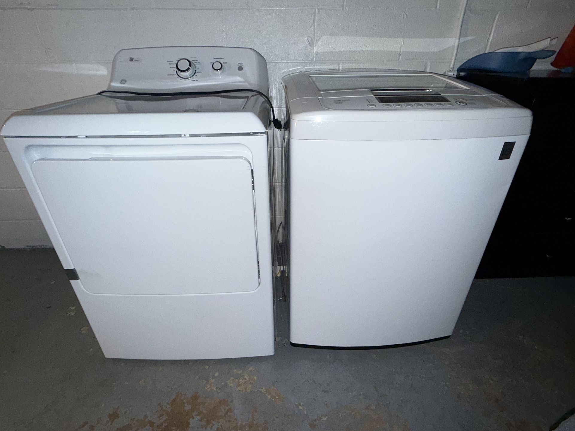 Washer And Dryer Machine (gas) GE- $300 For Both
