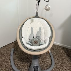 MaxiCosi Swing