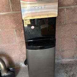 Avalon filtered water dispenser