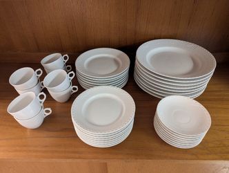 Royal Copenhagen White Fluted Half Lace - Dinner Set for 8