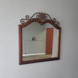 Beautiful Vintage Drexel Mirror 38 X 42