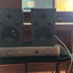 Samson Servo -150 Studio 75 Watt Stereo Amp With Alesis Point Seven Studio Monitors
