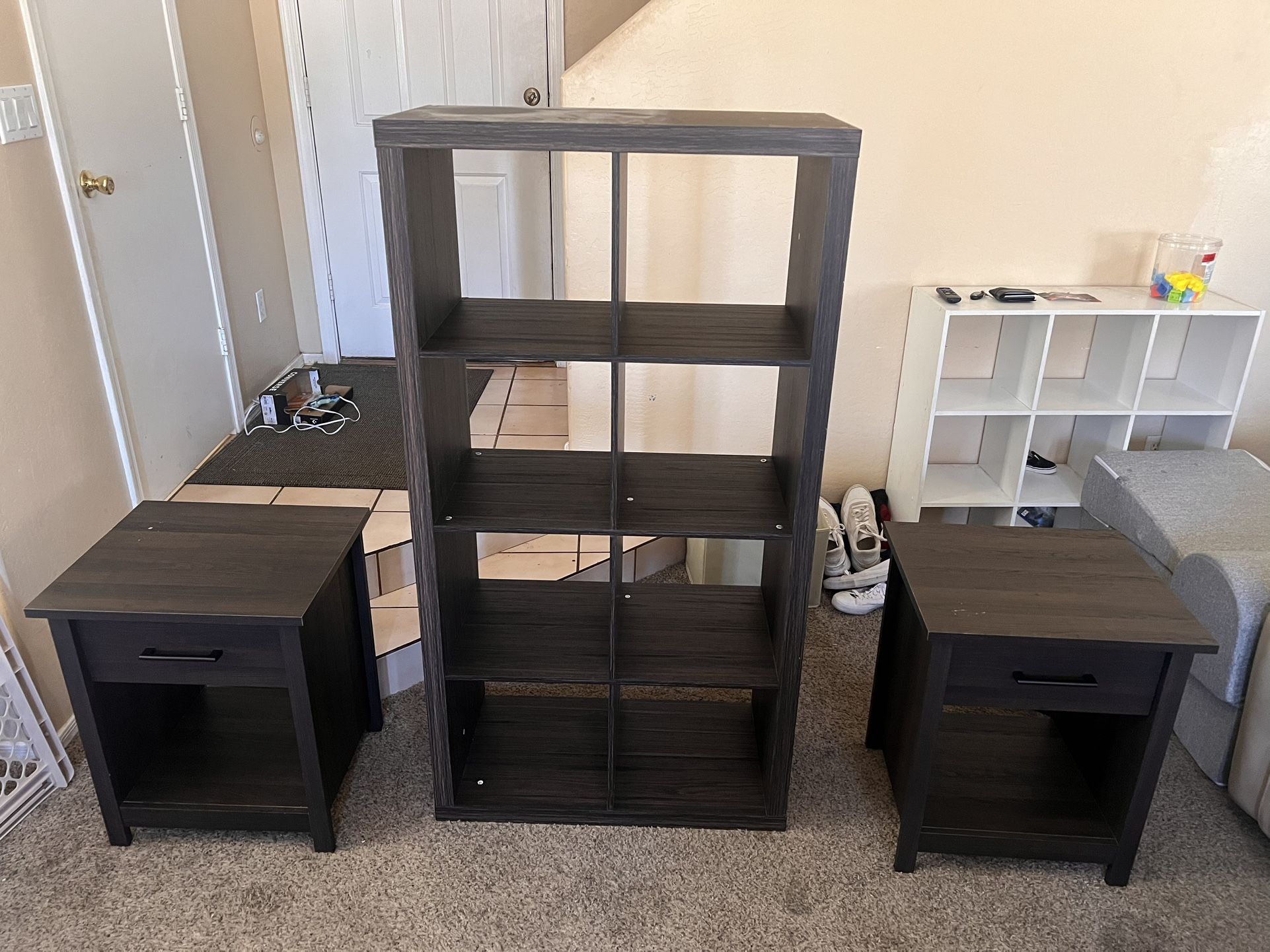 Matching Dresser/shelf And End Tables