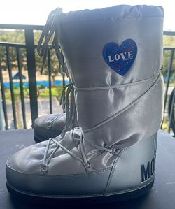Love Moschino Snow Moon Boots Limited Edition Silver size 41 43 for Sale in Winter Park FL OfferUp