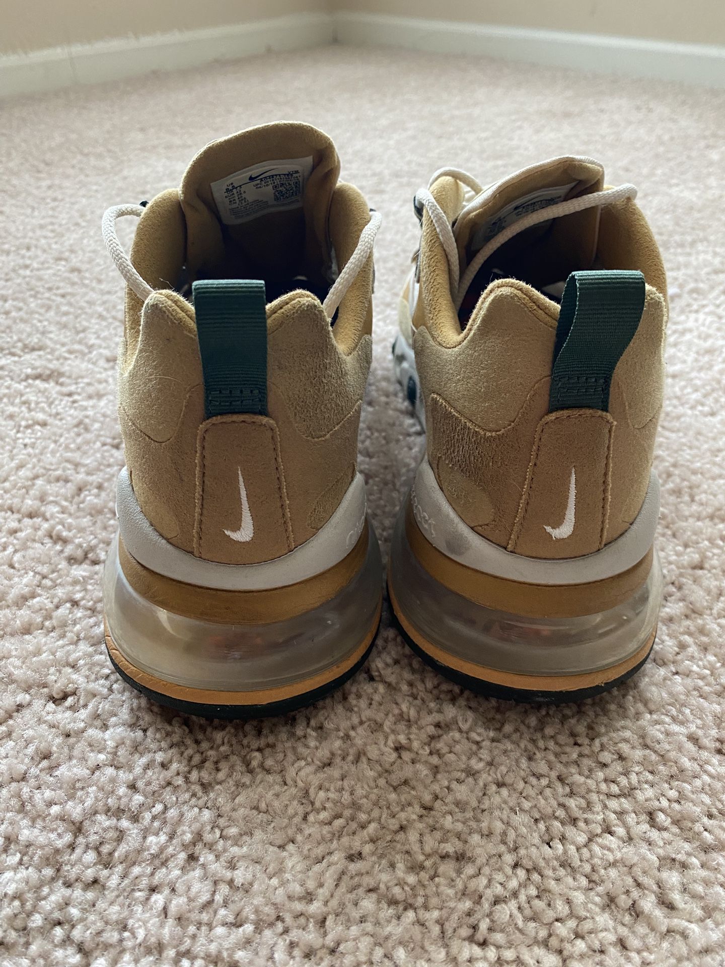 Nike Air Max 270 React Reggae Sneakers Size Men Gold (AO4971 700)