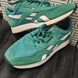 Reebok Classic Green & White Size 11 Running Shoes RB 408 Vietnam New No Box/tag