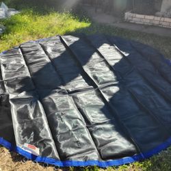 12' Round Trampoline Mat (Reseda, CA)