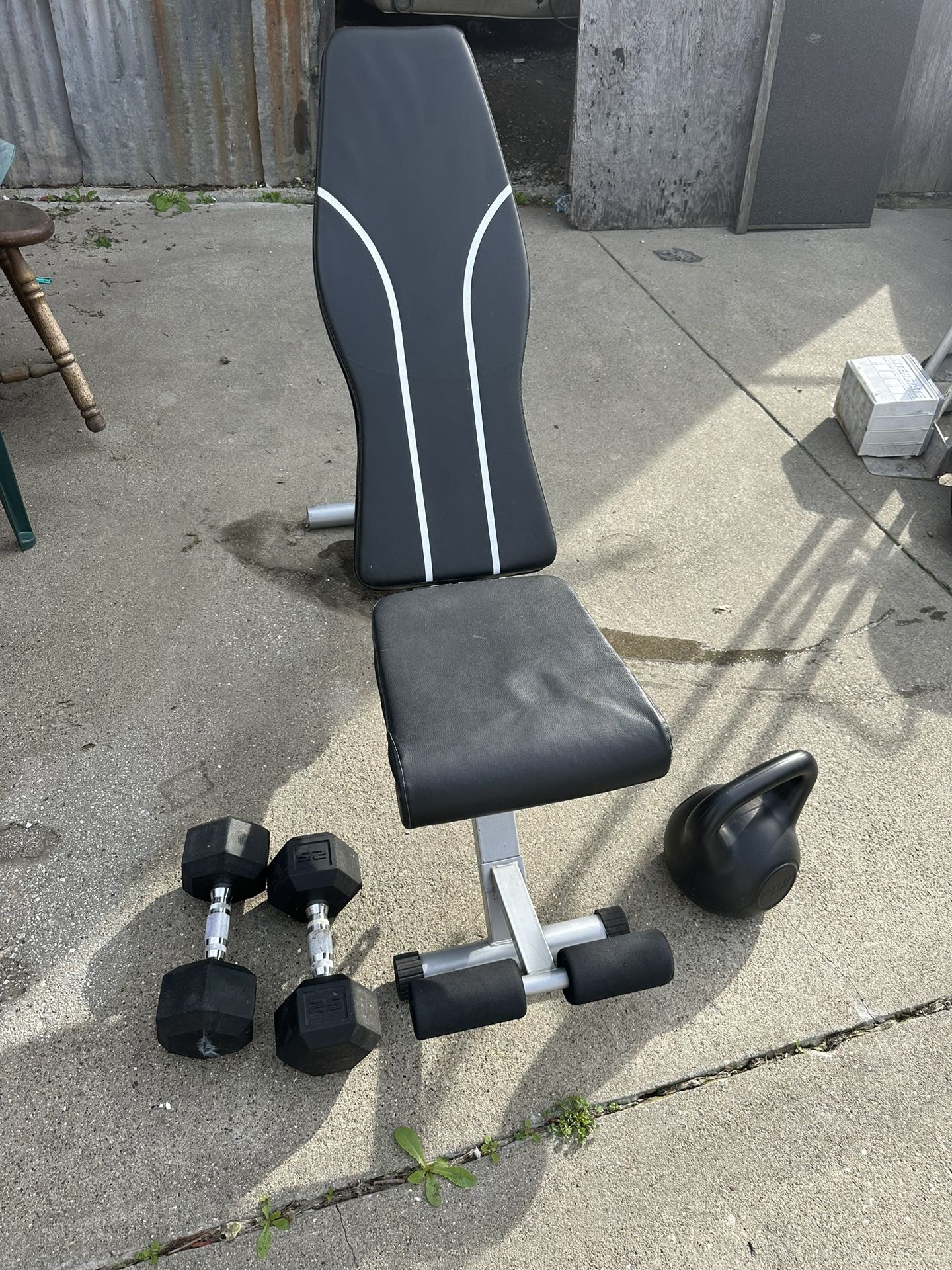 Incline Bench With Two 25pound Dumbbells & 20pound Kettle Bell 