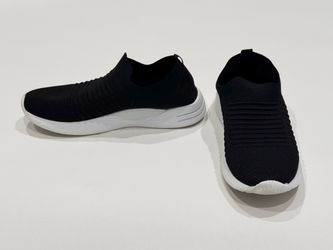 Steve Madden Women’s Black Lillian Sneakers