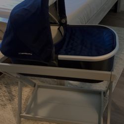 UPPABABY Bassinet & Stand 