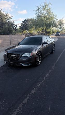 2018 Chrysler 300