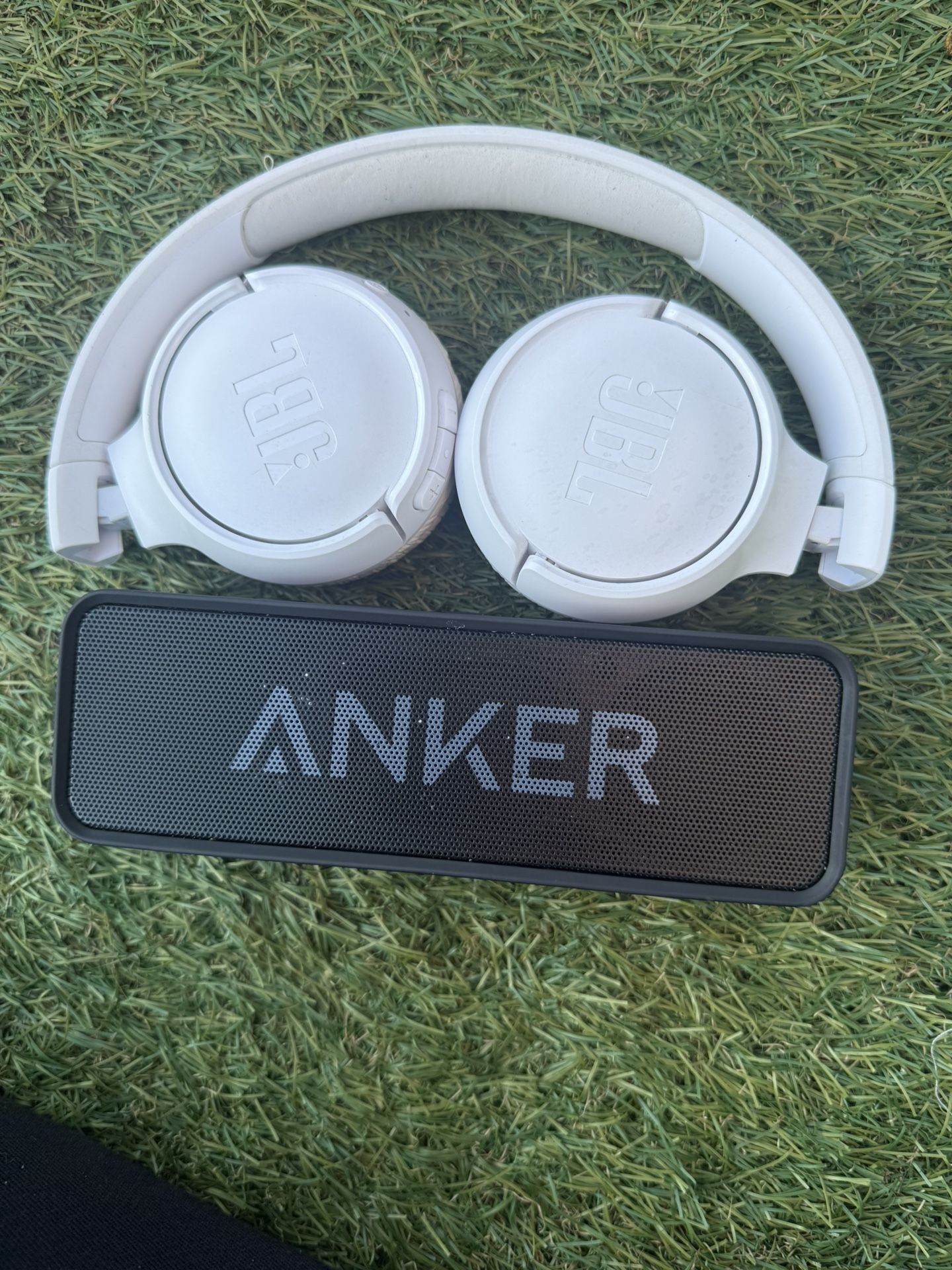 speaker and headphones