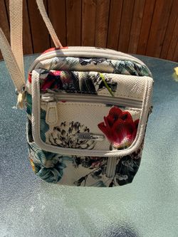 MultiSac Floral Crossbody Purse $8