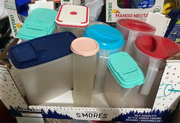 Food Storage Containers & Pitchers bundle