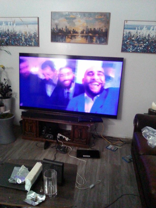 85" Samsung Flat Screen TV