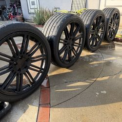 20” Gloss Black Rims + Performance Yokohama Advan 265/35R20 Tires