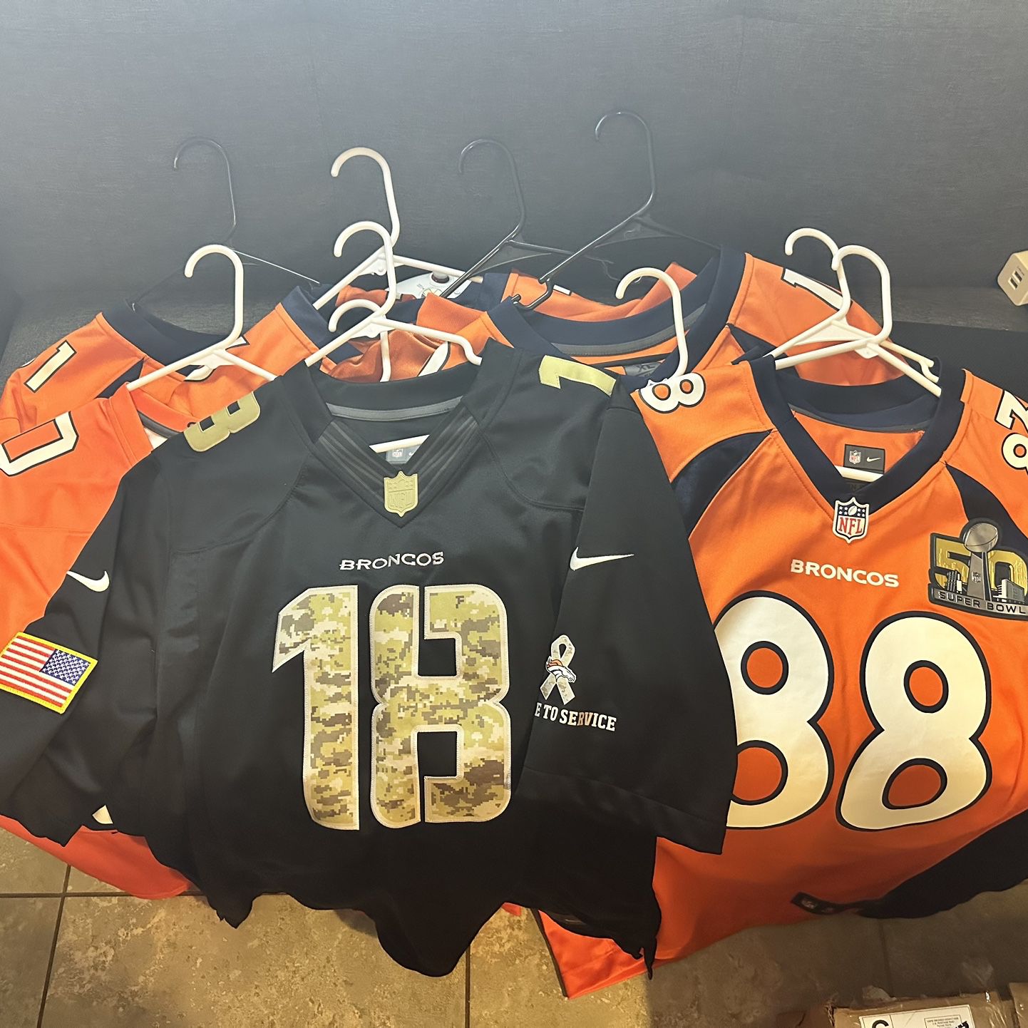 Denver Broncos Jersey Collection (10 Jerseys) - Mens L - XL
