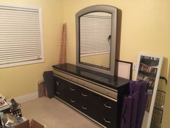 Dresser and mirror set