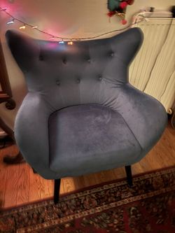 Really Comfortable Arm Chair (no Space For It)
