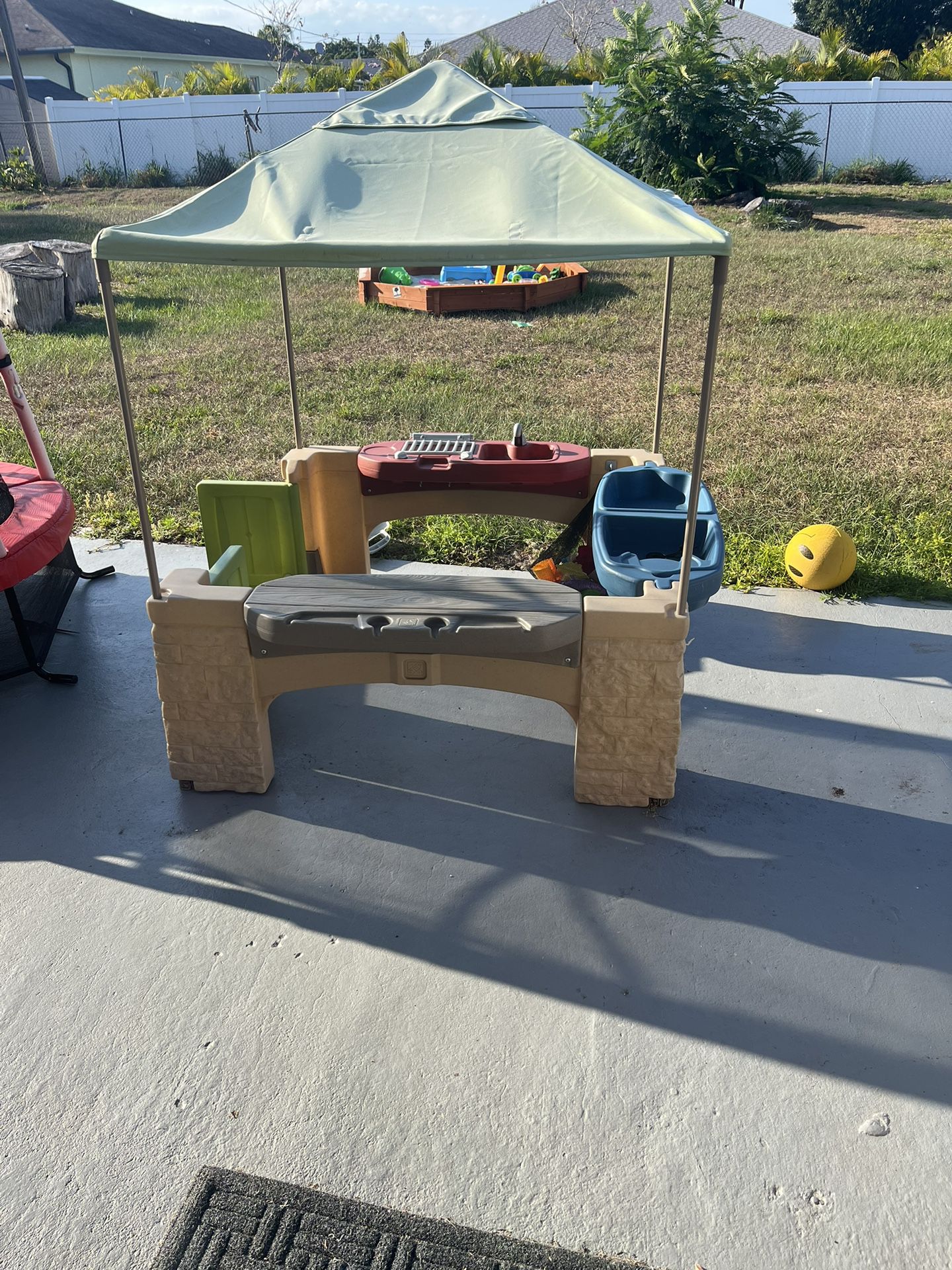 Kids Sand/ Water Table Along With Grill 