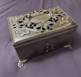 Anastasia Musical Jewelry Box