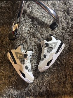 Military Black Jordan 4 Size 7 Men’s