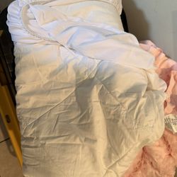 Serta Twin Size Mattress Protector Used Like New