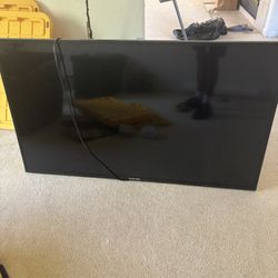 50 Inch Tv  With Wall Mount 