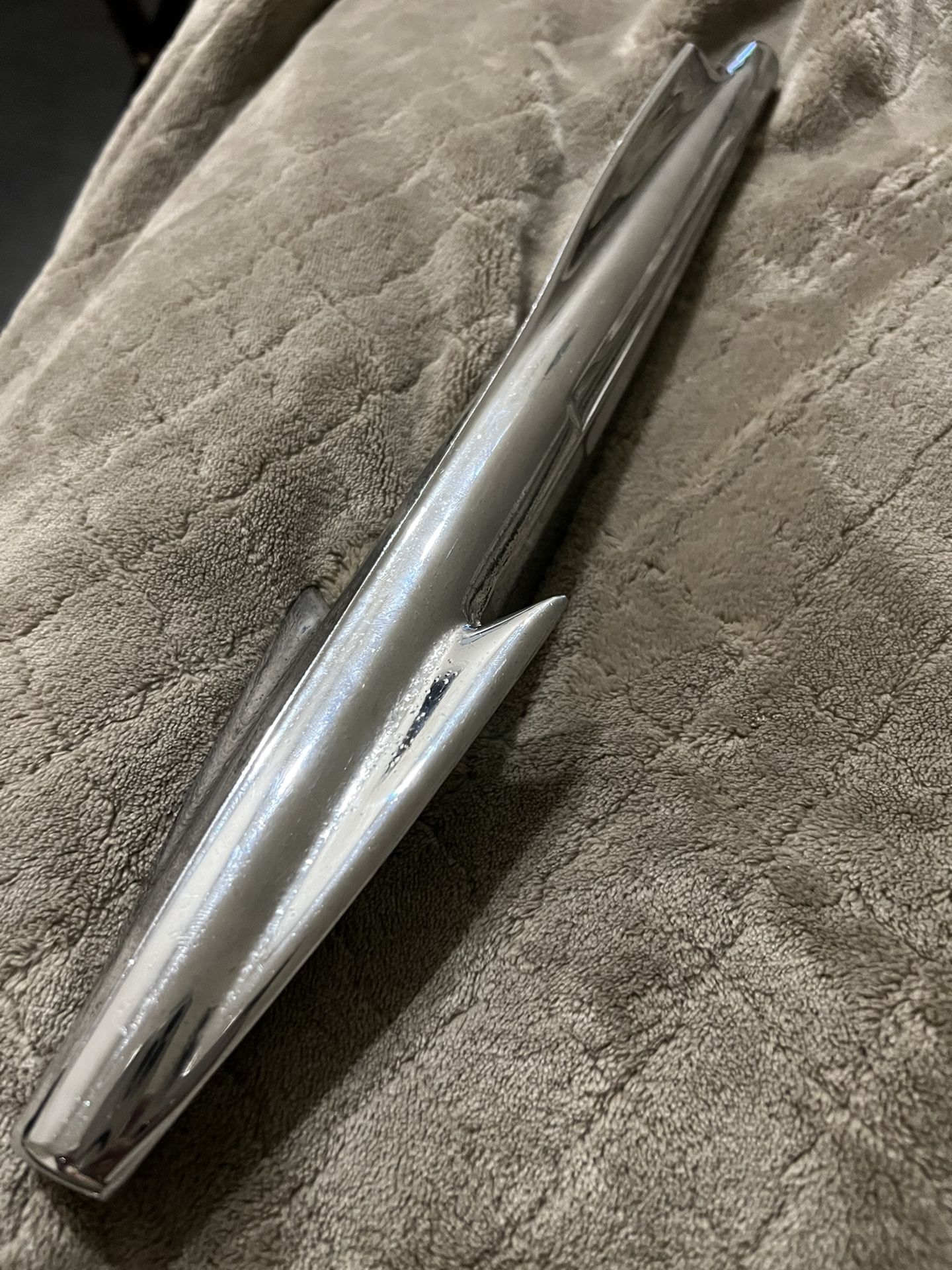 GM 58 Oldsmobile Hood Spear Ornament