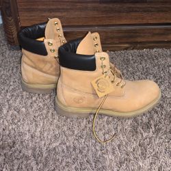 Timberlands 9.5