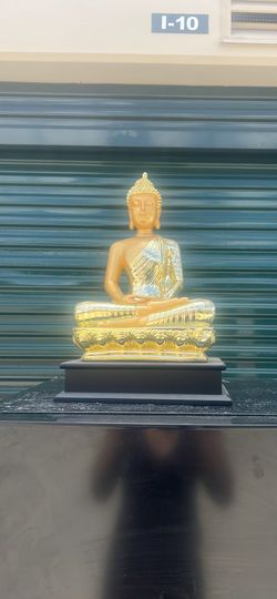 buddha statue