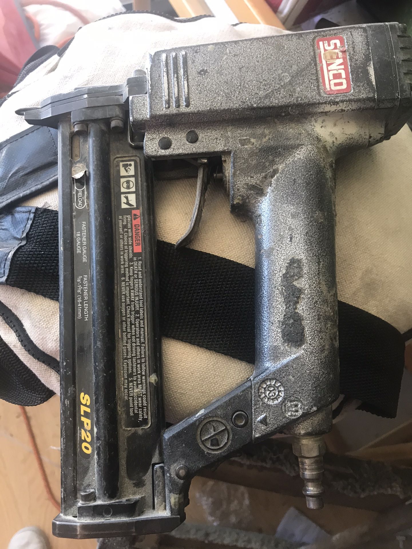Senco SLP20 18-Gauge Strip Brad Nailer