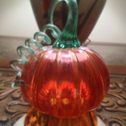Beautiful JACK PINE Studio Signed 2008 Blown Glass Pumpkin