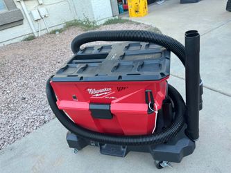 Milwaukee
M18 FUEL NEXUS 6 Gallon Wet/Dry Vacuum with PACKOUT Compatibility