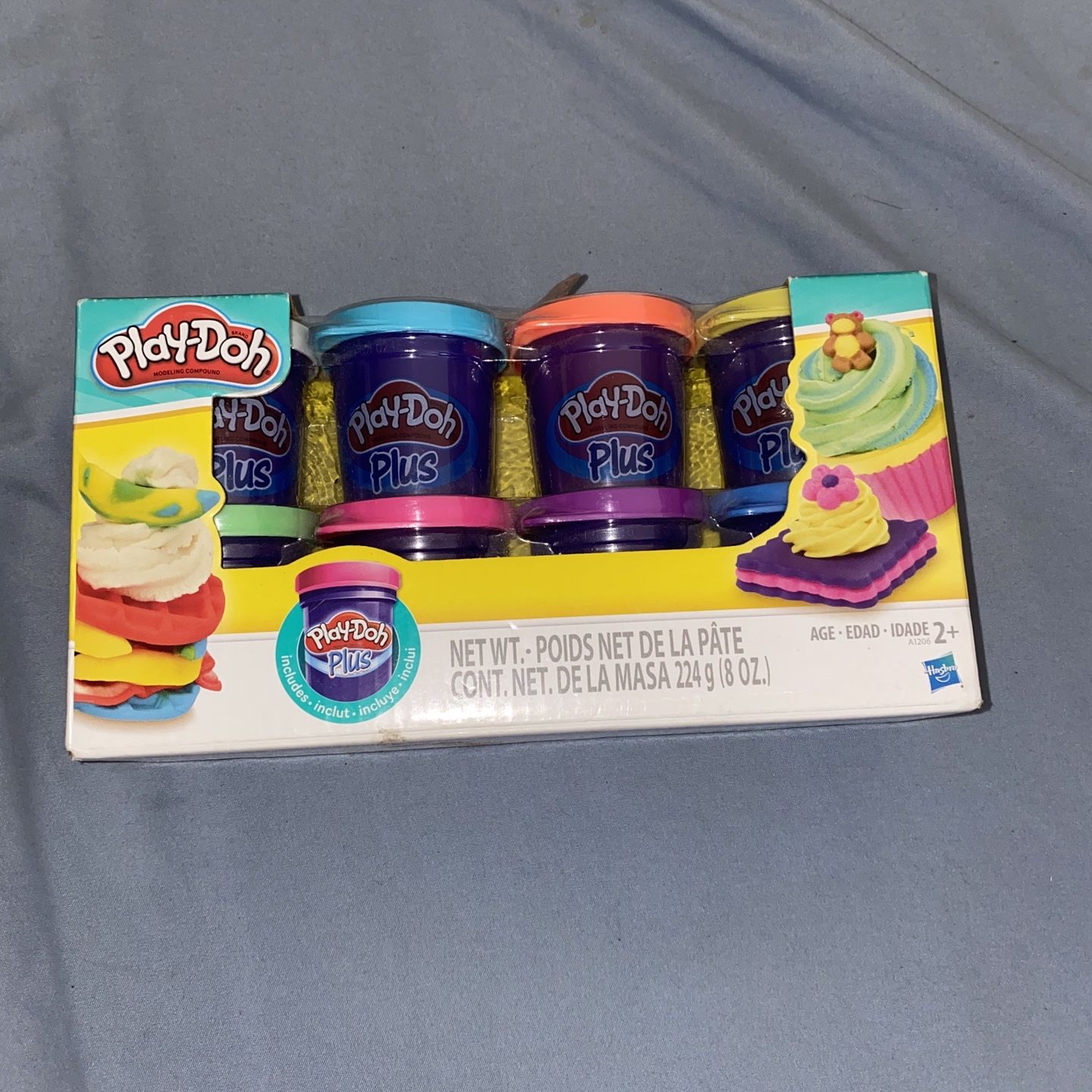 Play-Doh Plus Color Set (8 Pack) 8 Cans. Vintage colors. Never opened!