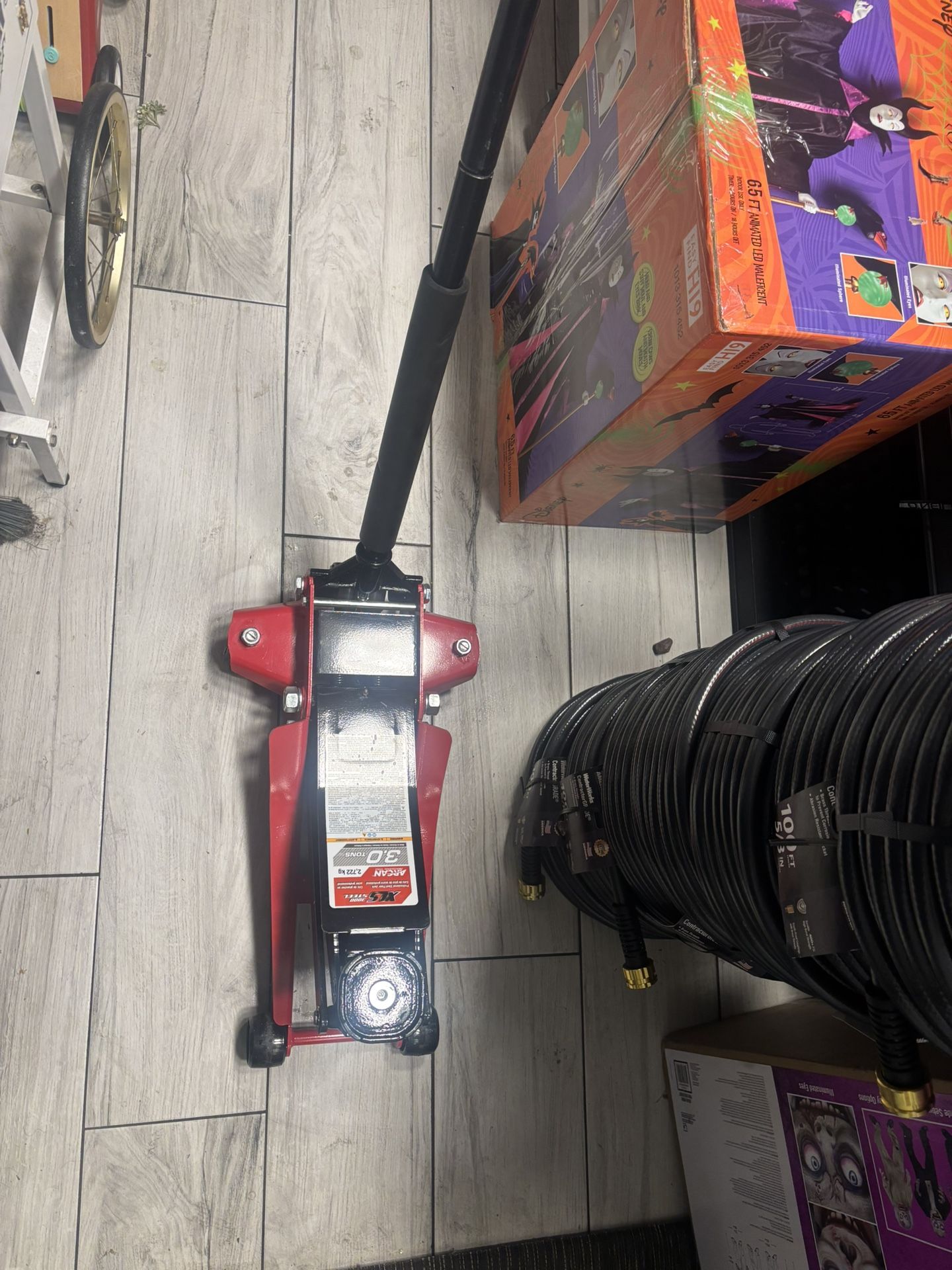 ARCAN 3 ton floor jack