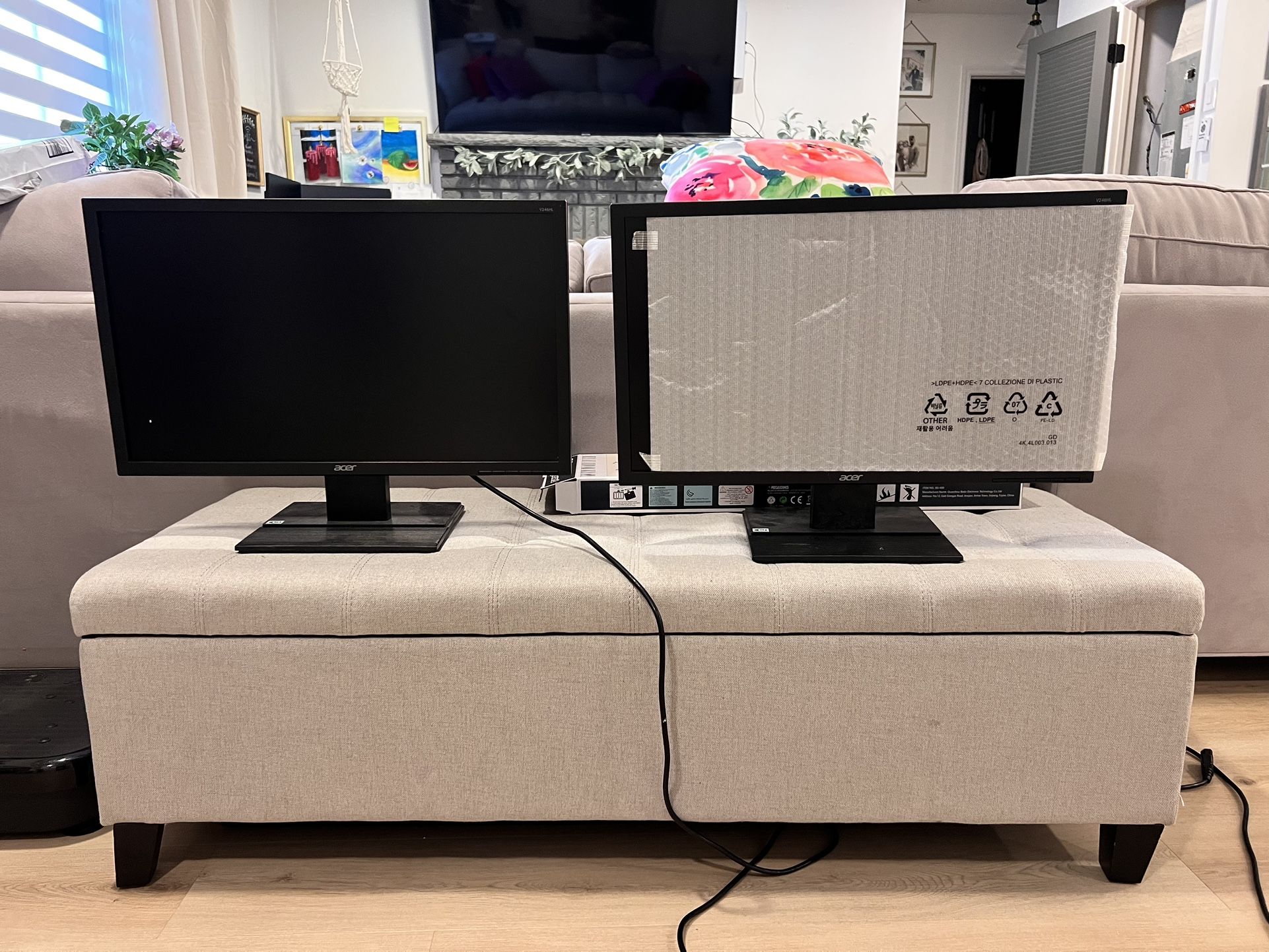 COMPUTER MONITORS Set Of 2 Acer v246hl monitor With Cable And Stand ***READ DESCRIPTION***