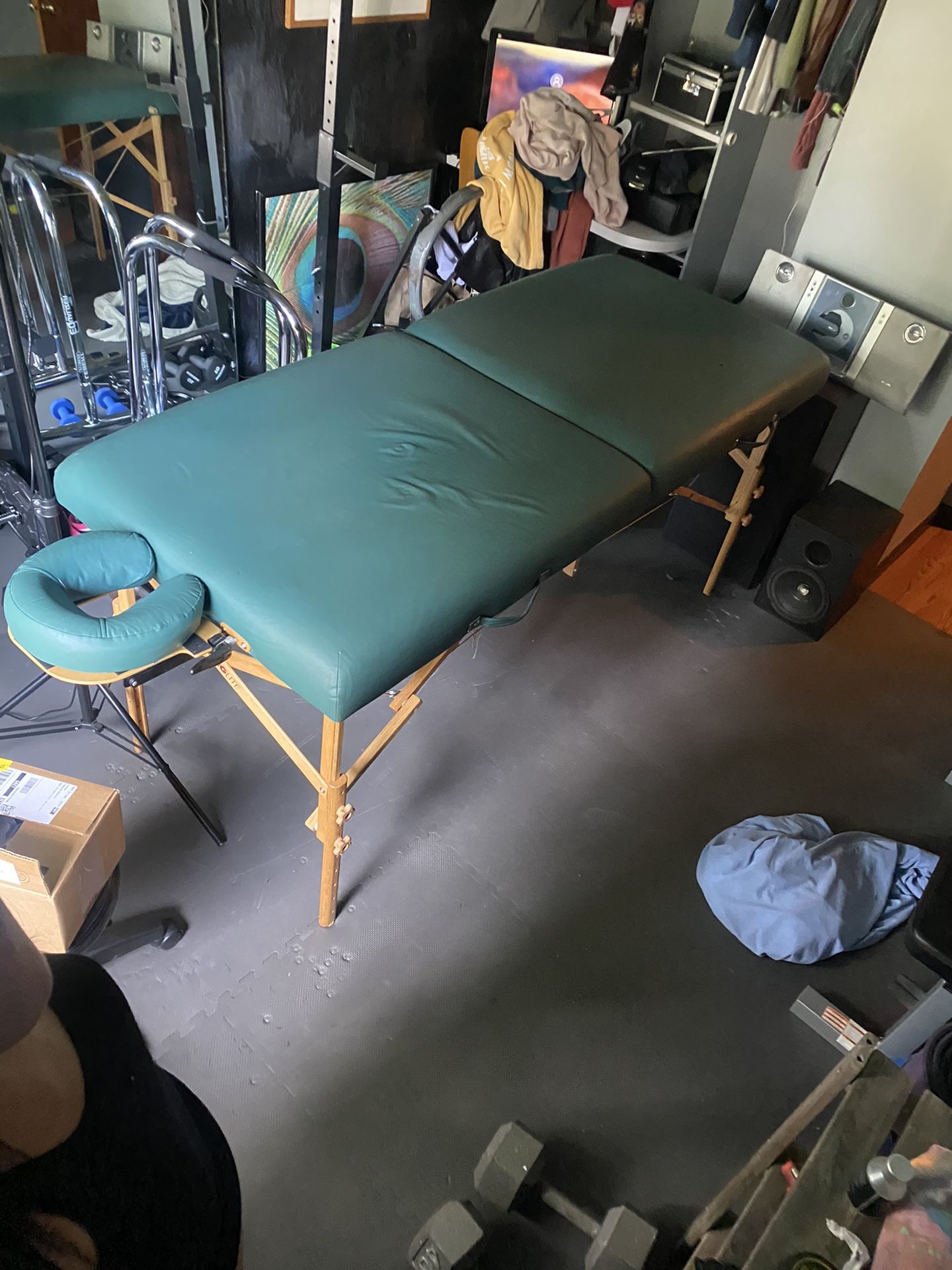 Massage/lash table