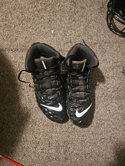 Football cleats