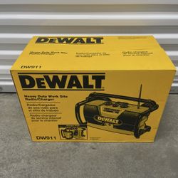 DeWalt DW911 Heavy Duty Work Site Radio/ Charger