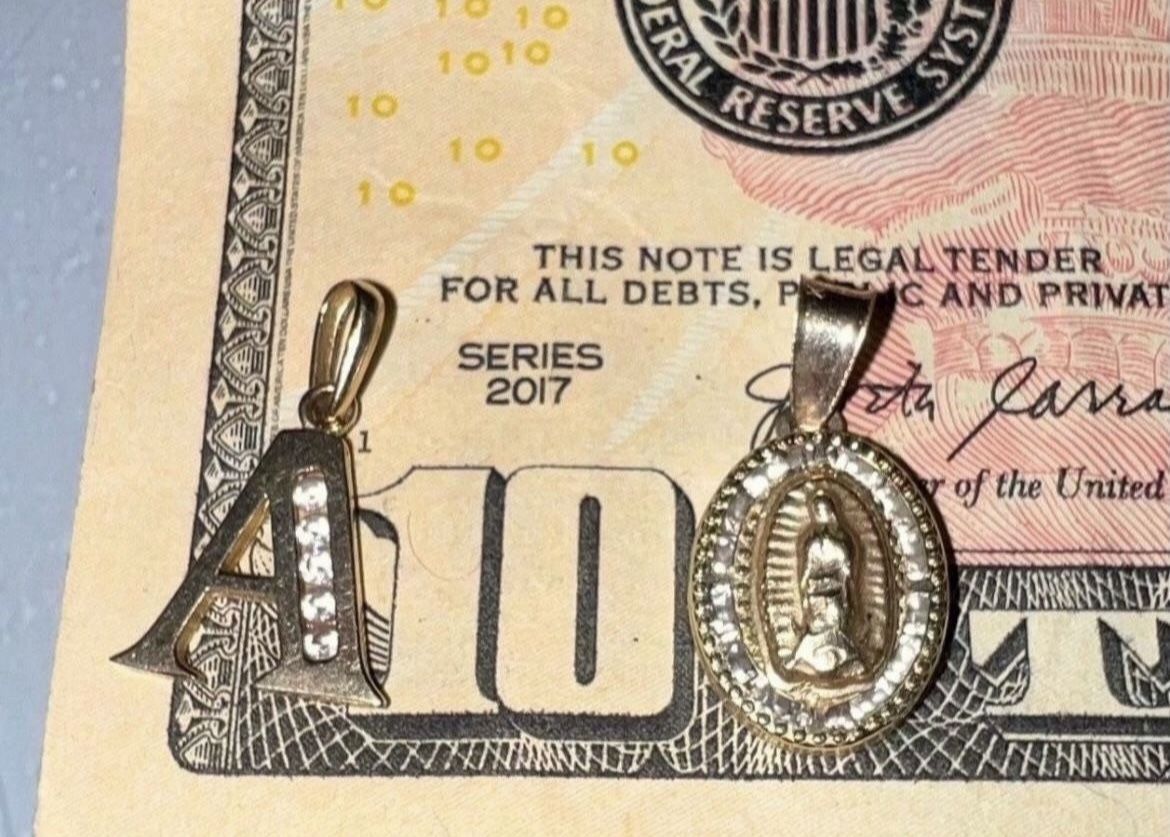 10k Kids pendants