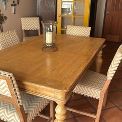 Dining Table With Leaf And 6 Chairs