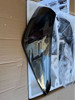 2023 Toyota Camry se Lexus style smoked  sequential taillights