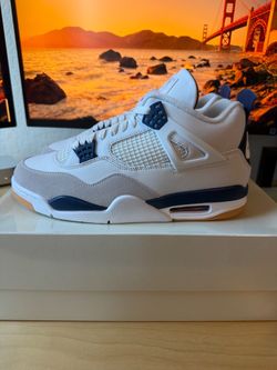 DS Nike SB x Air Jordan 4 Men’s Size 11.5