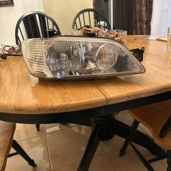 2008-11 Ford Focus Right side Head Lamp New Open Box Never Used 