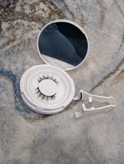 Magnetic Eyelashes