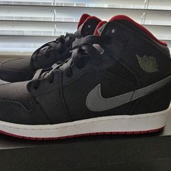 Air Jordan 1 Mid Bg